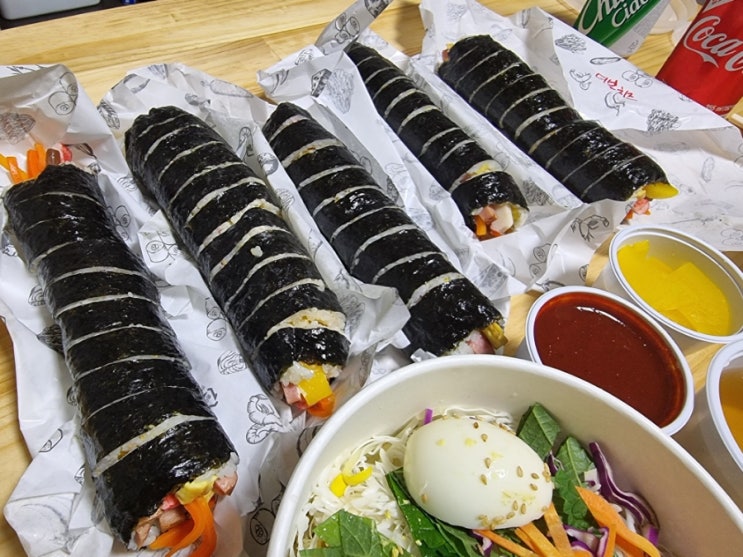  넘버원김밥 너무 많이 먹었다.