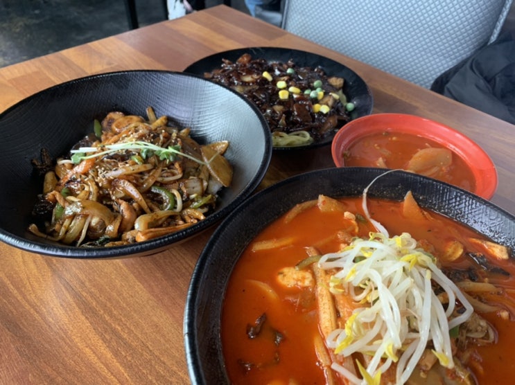  창원시 마산 덕동의 중식 짬뽕 맛집인 가포 퐁네프 반점 :)