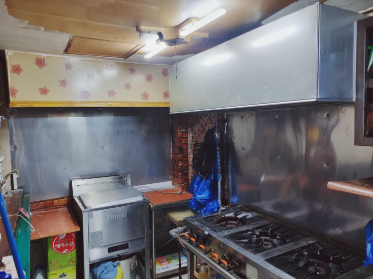  [시흥닥트 / 대야동닥트 / 환풍기설치] 시흥시 대야동 호프집 닥트 공사 (후드 + 환풍기 설치)