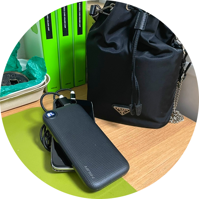  고속 충전 대용량 보조배터리 추천: 유닉 10000mAh 잔량 확인 배터리