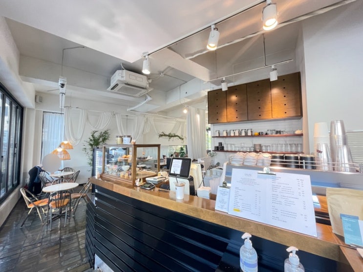  파주 운정 가람마을_커피도 맛있는_디저트 카페 '오누테 Dessert Lounge & Store'