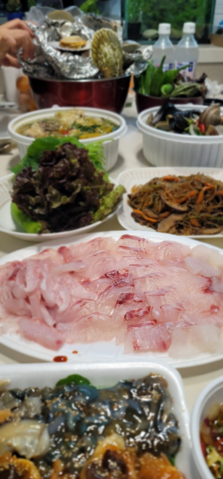  [변산반도맛집] 채석강이 아름다운 격포어촌계회센터 B동 23호 (in. 군산횟집)
