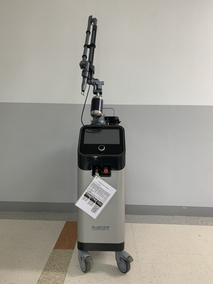  중고블루토닝레이저 IRIS LASER(2019년) / 매뉴얼 포함 / 중고의료기기