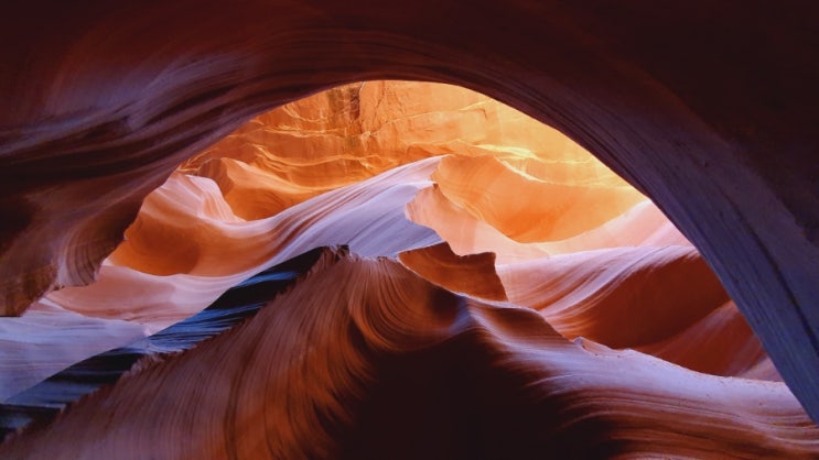  Antelope Canyon( 엔털로프 캐년 : 나바호 자치  구역)