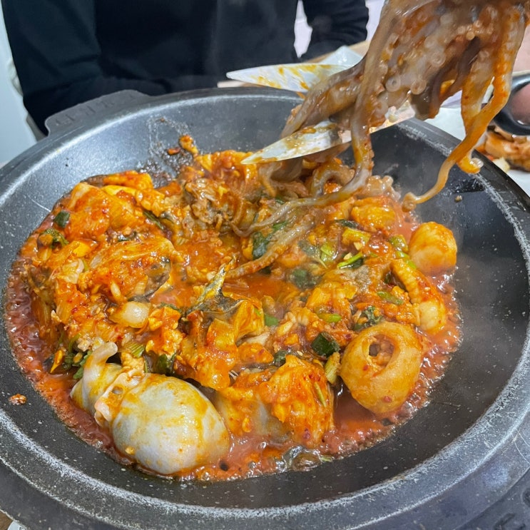  남포동에서 매콤한 아구불고기맛집을 찾는다면 앤 스토리