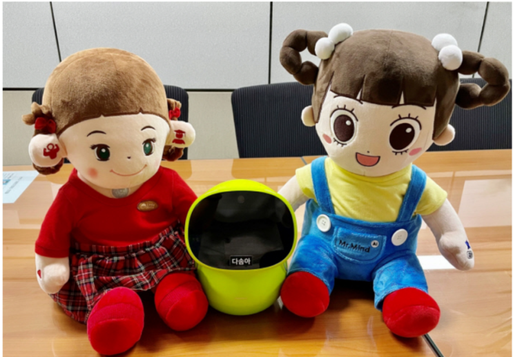 홀몸장애인 가정에 AI ‘차니봇’이 간다···관악구, 비대면 돌봄 강화 홀몸장애인 가정에 AI ‘차니봇’이 간다···관악구, 비대면 돌봄 강화