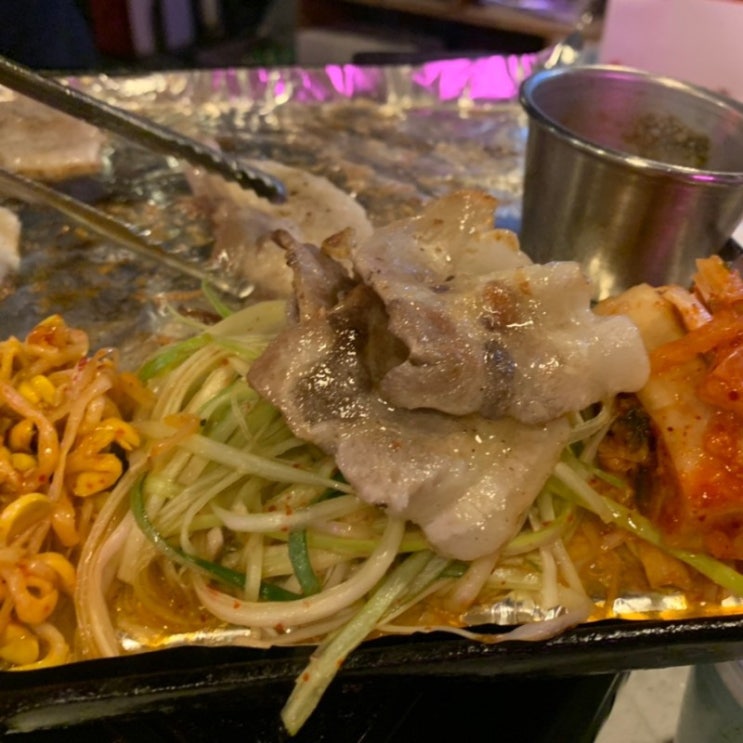  건대 먹다보면 배가 꽉차는 냉동삼겹살 맛집 여기 영동교집
