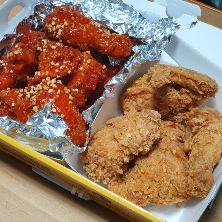  [먹거리 리뷰] BBQ(비비큐)치킨 고강본점 황금올리브 양념 반 & 후라이드 반+콜라+크림치즈볼 세트 먹어본 후기
