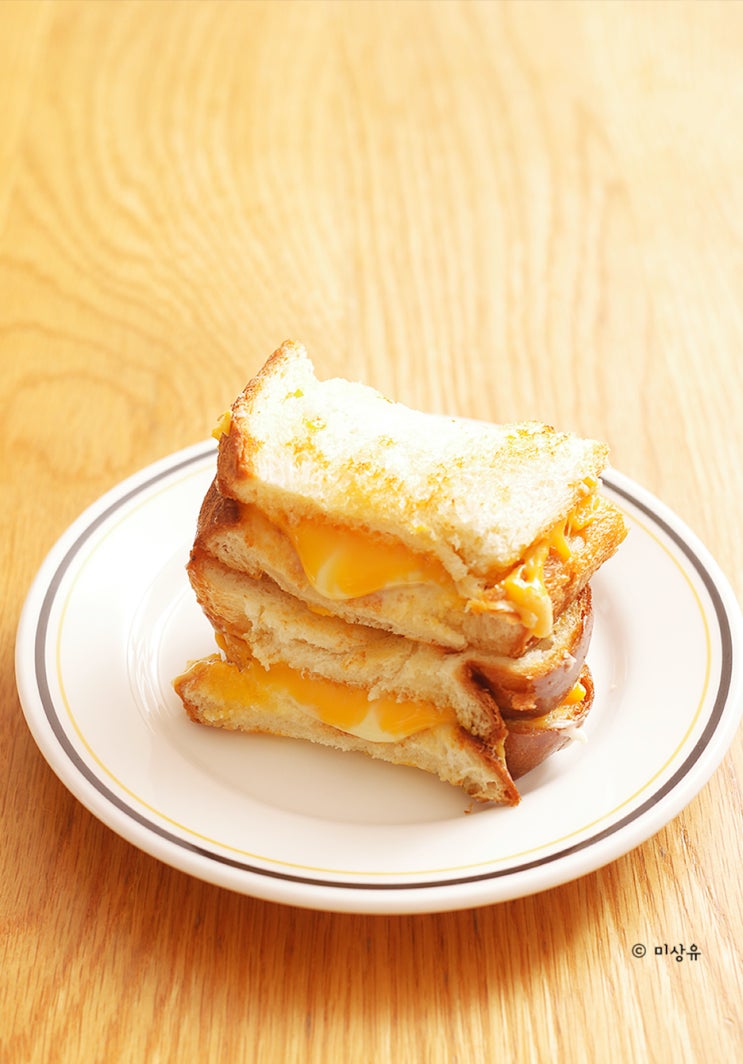  진득한 더블 치즈 토스트 만들기