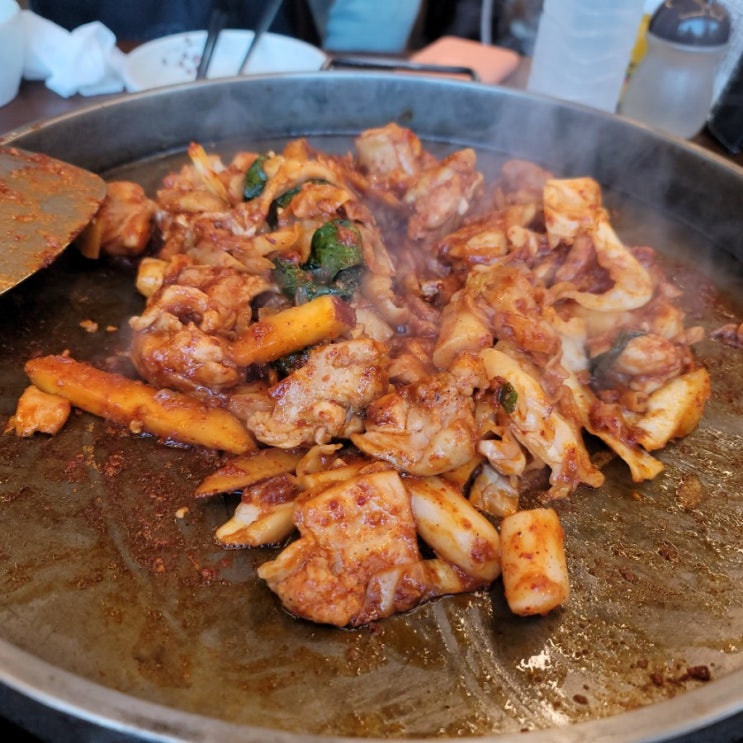  춘천 맛있는녀석들 춘천 닭갈비 맛집 - 통나무집 닭갈비 분점