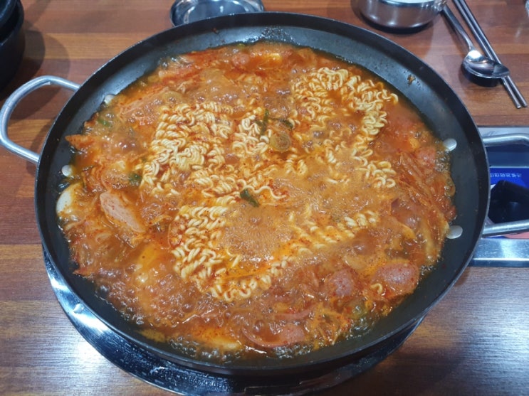  [ 논현 언주역 ] 봄이든 부대찌개 & 두루치기 - 부대찌개