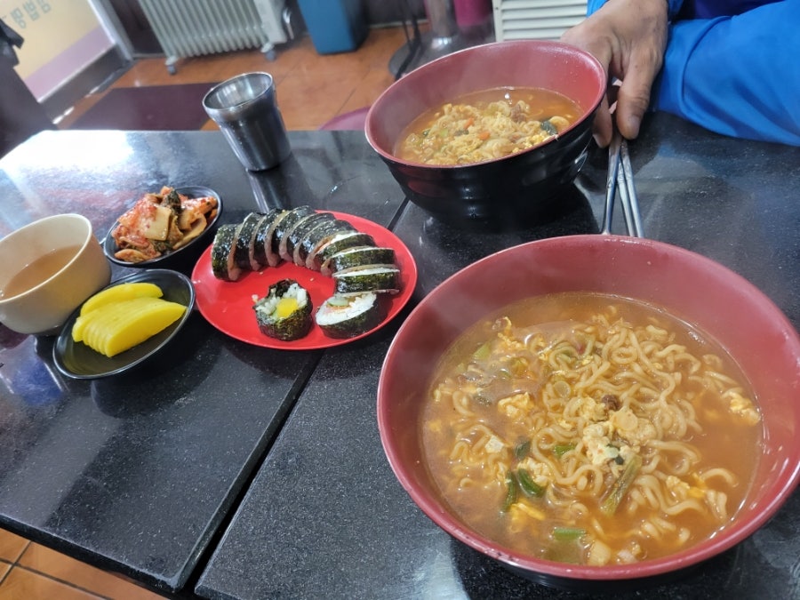 김밥타운 석교점 사진 4
