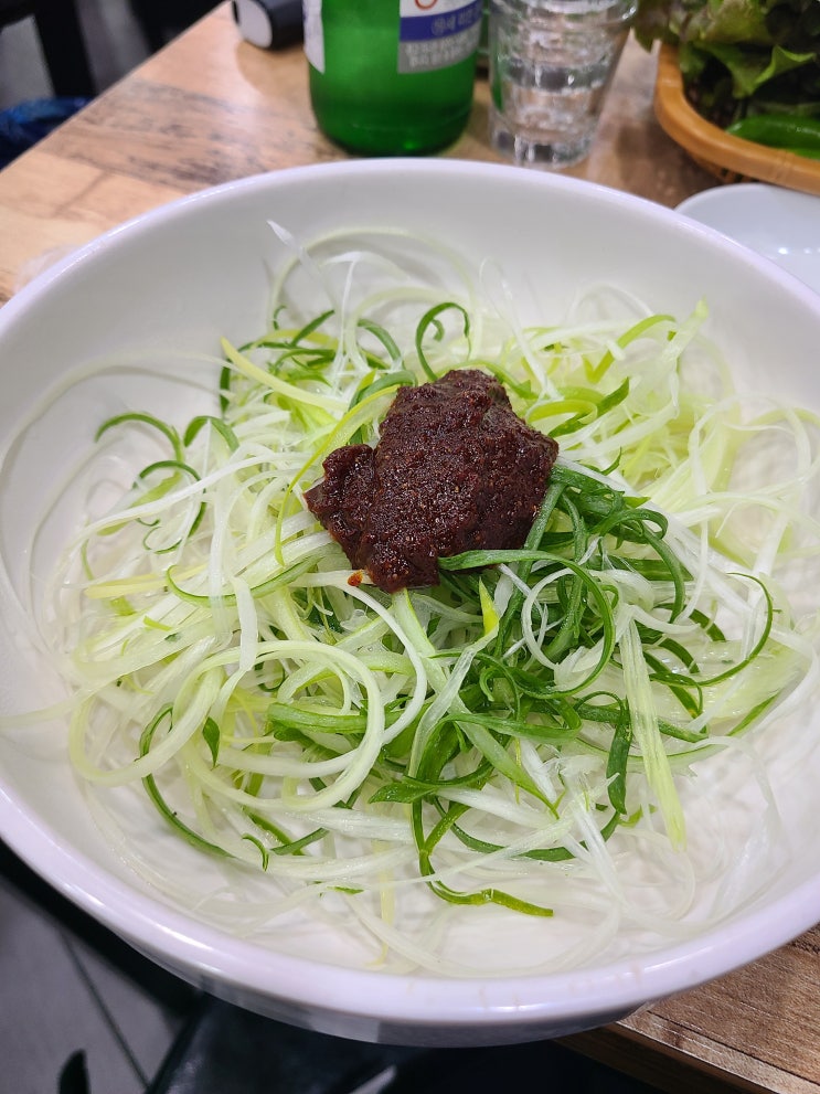  철뚝집 (경기 성남 모란) 삼겹살 냉삼 맛집!! 파무침 파절이가 메인급_무조건 볶음밥 필수~!!