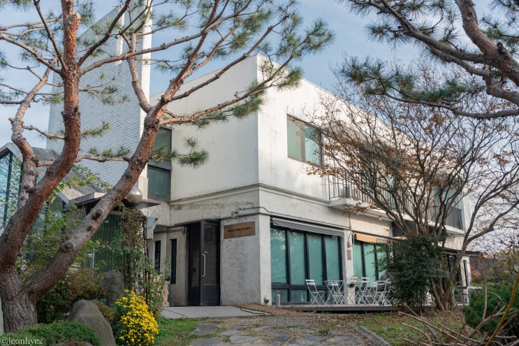  청주 스티즈커피로스터스 / 야외정원이 멋진 커피공장