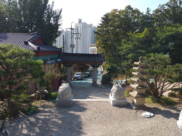  안양 비봉산의 작은 사찰. 만장사(萬長寺)