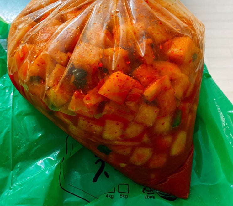  선우용녀김치 마음담은 맛있는 깍두기 만능이네