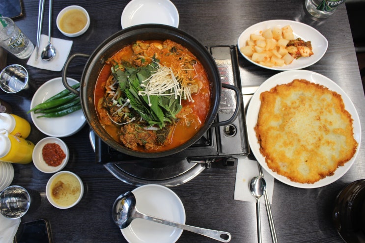 홍대감자탕 상수역맛집 무진장 감자탕 감자전