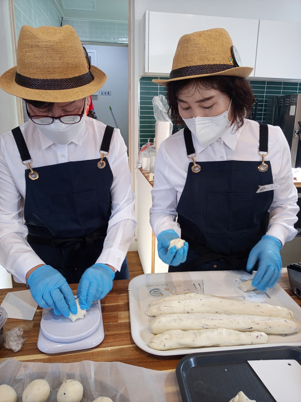 인천형 어르신 일자리 공모사업 수봉별마루 도너츠 맛보러 오세요!!