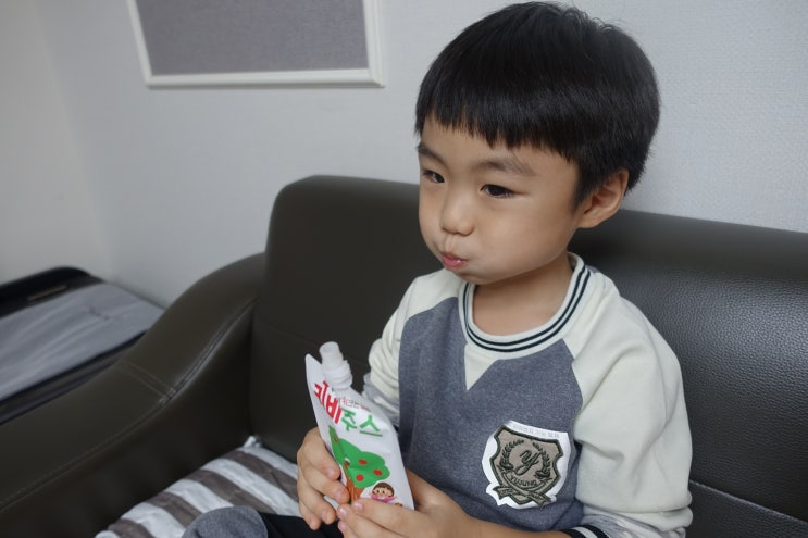  어린이쥬스 키비주스 마셔요