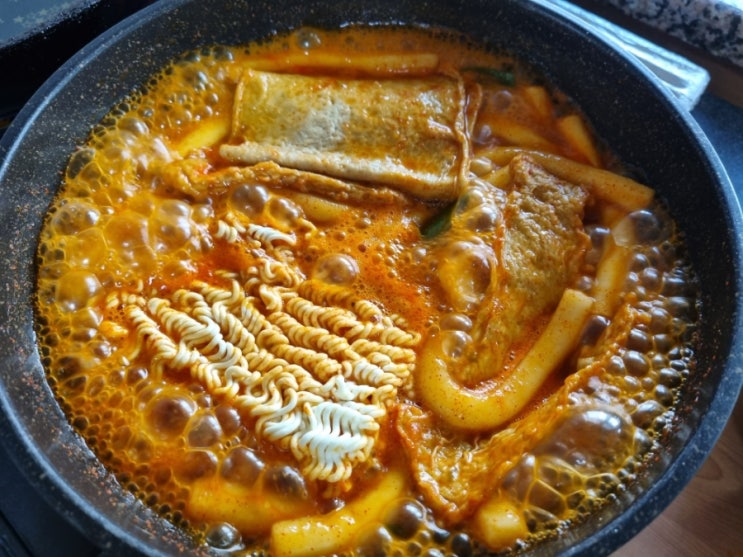  강추하는 떡볶이 밀키트 "솜씨로운 떡볶이"