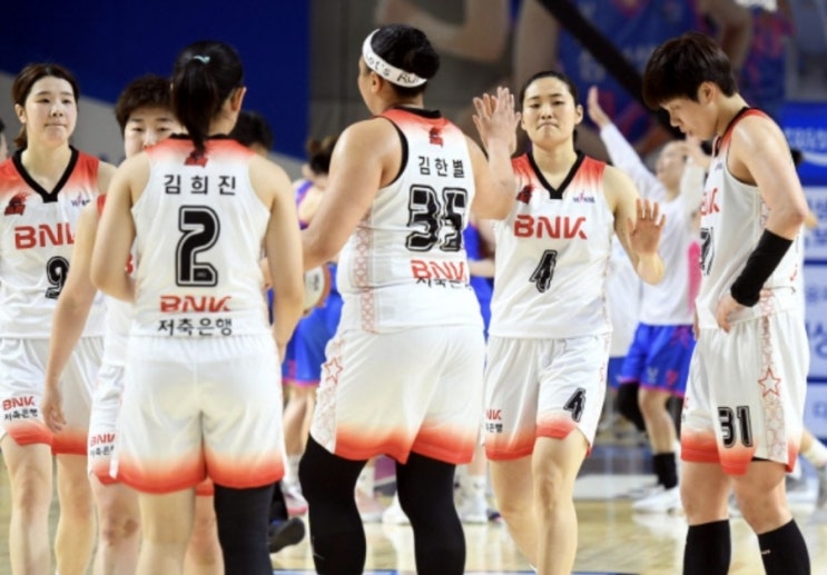 WKBL 프로농구 여자농구 한팀만 살아남는 시즌 4연패 탈출전 BNK썸 하나원큐 WKBL 프로농구 여자농구 한팀만 살아남는 시즌 4연패 탈출전 BNK썸 하나원큐