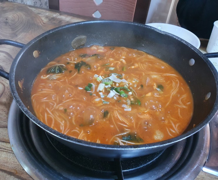 시흥 예당매운탕 어탕국수 후기 초보도 쉽게 먹을 수 있어요. 시흥 예당매운탕 어탕국수 후기 초보도 쉽게 먹을 수 있어요.