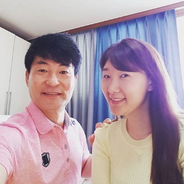 골프왕 2 4회 배우 이한위 아내 나이 차이 와이프 직업 김희정 조성하 김진우 프로필 정리