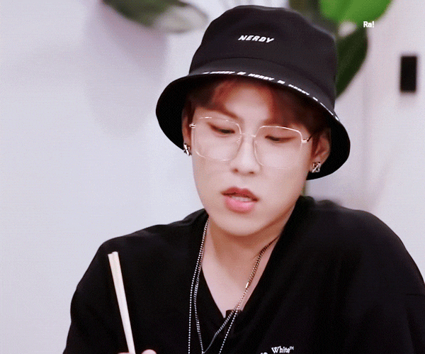 아이돌 인간극장 AB6IX 인간 타트체리 박우진 보정 움짤! 아이돌 인간극장 AB6IX 인간 타트체리 박우진 보정 움짤!