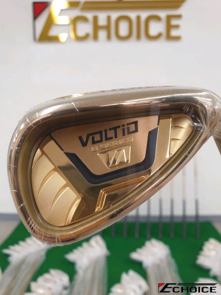 현란한 금색이 매력적인 Katana VOLTIO G series Irons 볼티오 시리즈