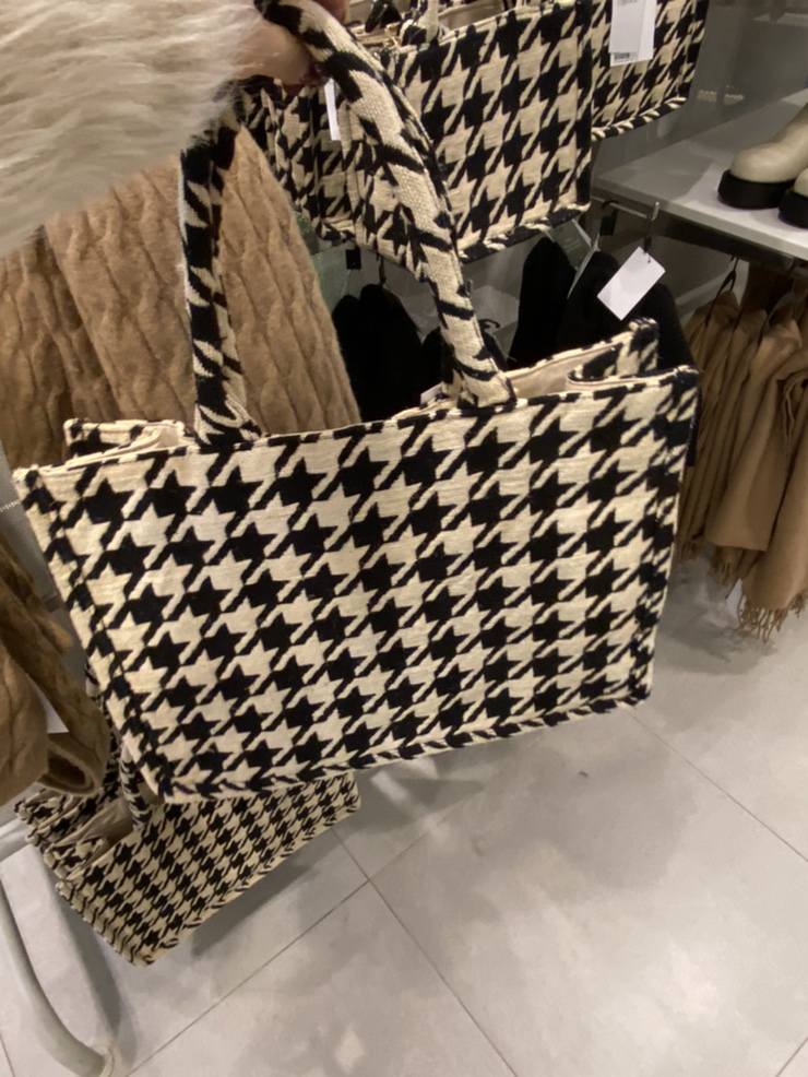  H&M 자카드 위브 하운드투스 백(디올 북도트백 ,디올맛 가방)추천
