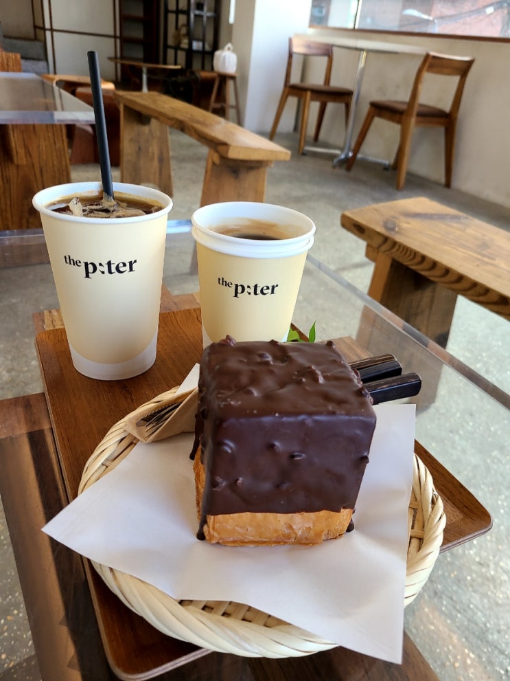 카페 the p;ter (더 피터커피) 카페 the p;ter (더 피터커피)