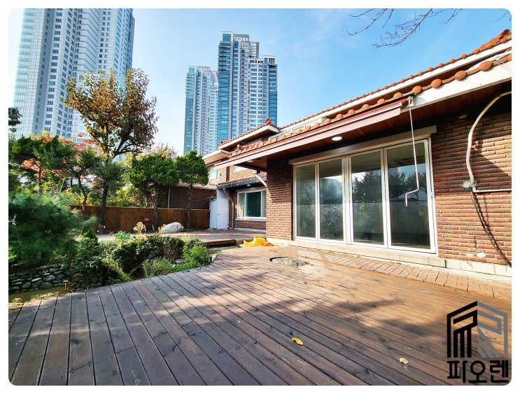  삼성동 단독주택사무실 임대 - 지하1층~2층, 조용한 환경, 주차 3~4대, 정원+우드데크 활용가능.