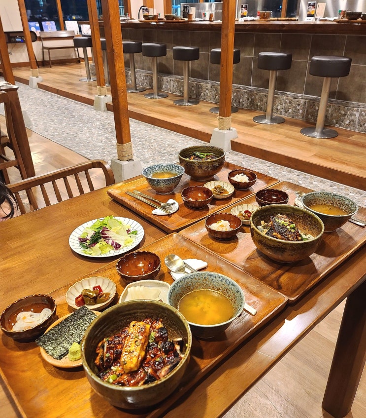  해운대 맛집 탄화_ 분위기 좋은 숯불구이 덮밥집, 혼밥 가능