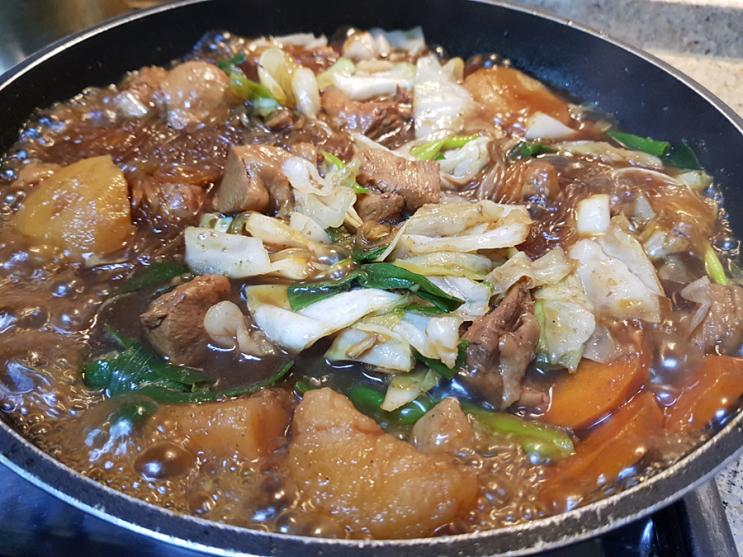 안동찜닭 밀키트 반조리식품 '꼬끼요찜닭' 안동찜닭 밀키트 반조리식품 '꼬끼요찜닭'