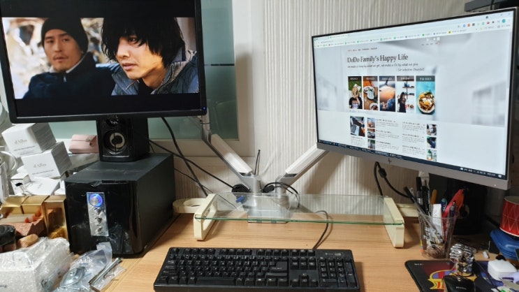 듀얼 모니터 거치대 카멜 모니터암 책상인테리어 완성 듀얼 모니터 거치대 카멜 모니터암 책상인테리어 완성