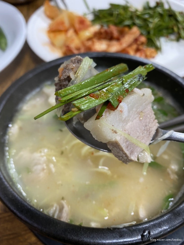  금정구국밥 범일돼지국밥에서 든든하고 따뜻한 점심