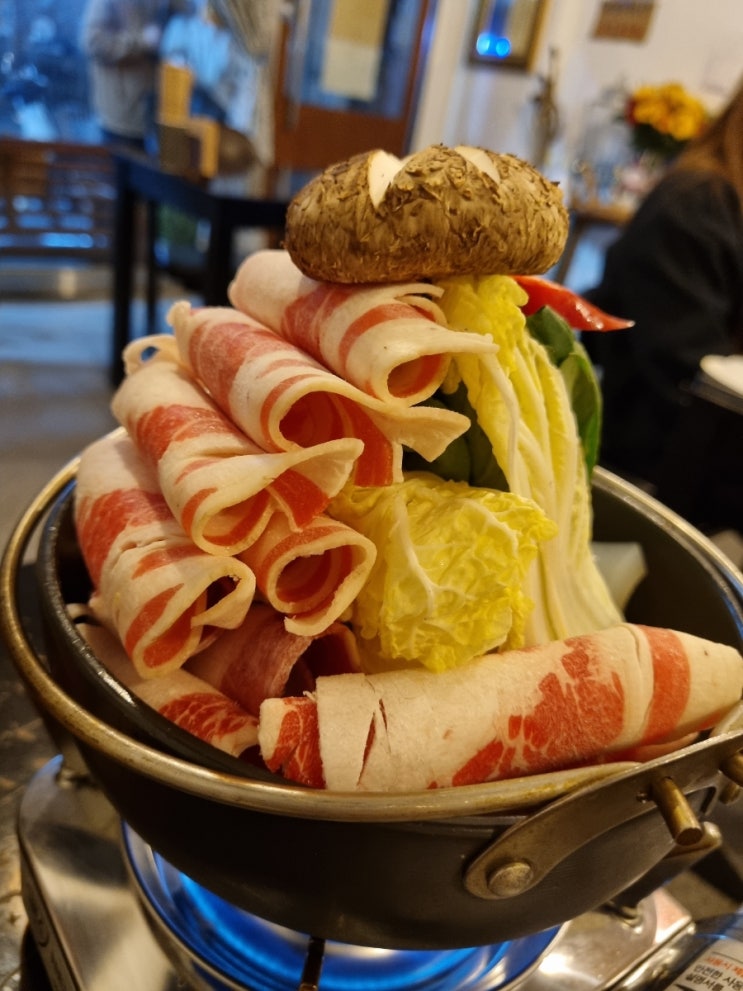  경기도 안양 댕리단길 맛집 '얼룩말 식당' 후기