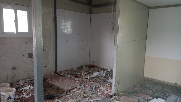  대구철거업체 대구판넬가벽철거 대구석고가벽철거 대구사무실철거