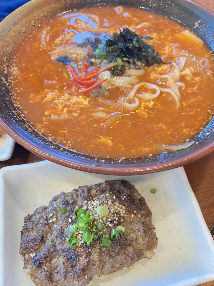  롯데 광복 식당가 오색면전10층 한식