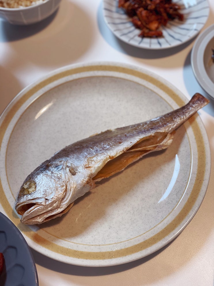  3대윤씨생선 반건조생선 민어조기 맛있게 먹었어요!