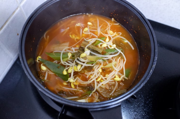  초간단 콩나물국 끓이기 첫자취 국물요리도전!