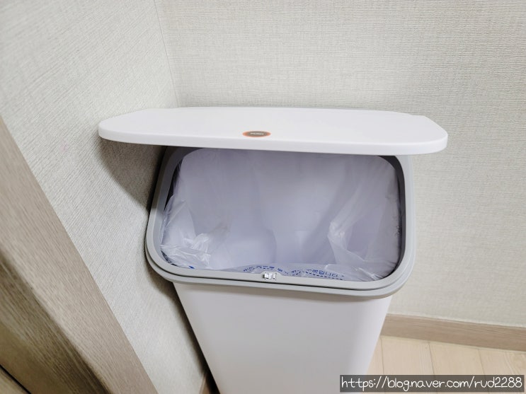  내돈내산) 릴리 원터치 대형 쓰레기통 20L - 종량제 봉투 가능