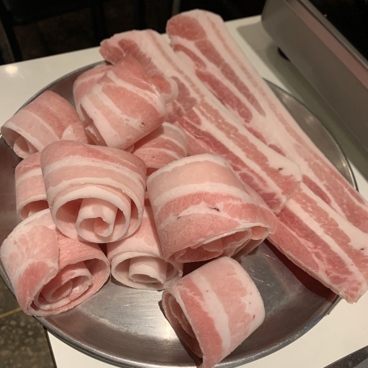 <서울 이수역 맛집> 미친 가격에 미친 냉동삼겹살, "가가멜식당" (8.9) <서울 이수역 맛집> 미친 가격에 미친 냉동삼겹살, "가가멜식당" (8.9)
