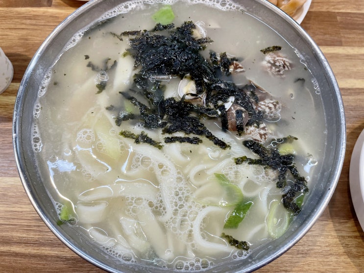  수원 망포 칼국수맛집 가격도 착한 대머리칼국수