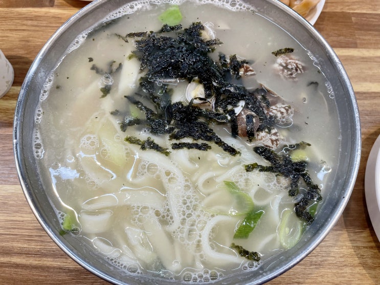 수원 망포 칼국수맛집 가격도 착한 대머리칼국수