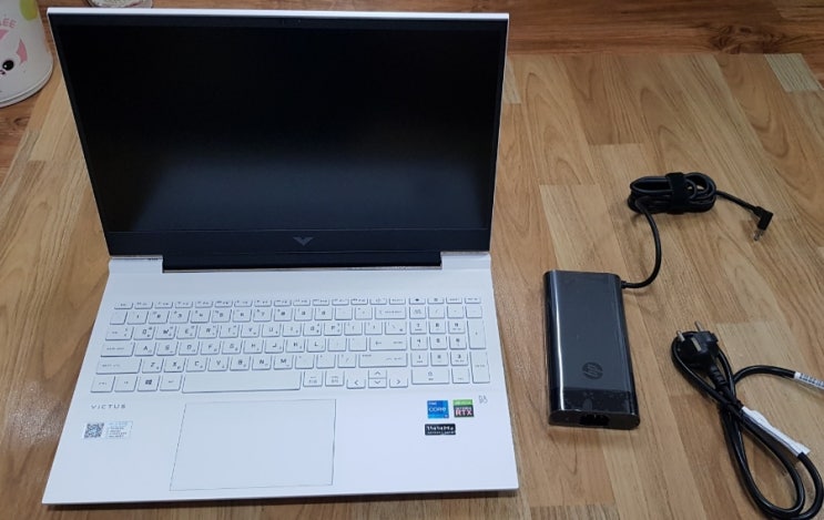 HP 빅터스 16-d0183TX 화이트 144Hz 게이밍노트북 11번가 십일절 구매 내돈내산 HP 빅터스 16-d0183TX 화이트 144Hz 게이밍노트북 11번가 십일절 구매 내돈내산