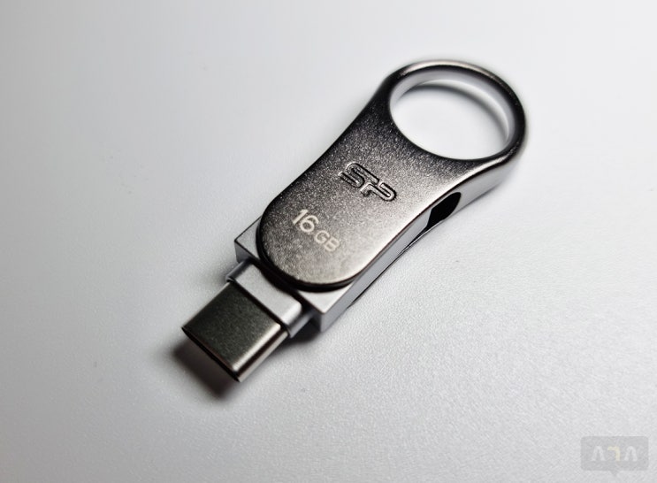  실리콘파워 MOBILE C80 (16GB) USB 메모리 저장장치 리뷰