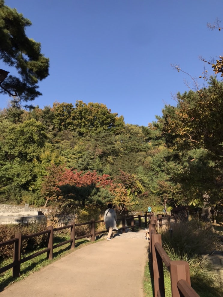  가끔 혼자만의 시간이 필요할 때 찾는 나만의 공간에 대해 이야기해주세요~
