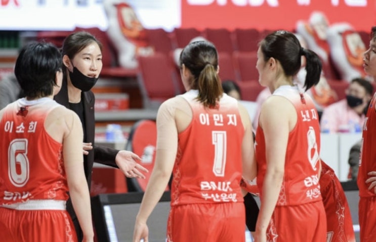 WKBL 프로농구 여자농구 12일 하나원큐 BNK썸 WKBL 프로농구 여자농구 12일 하나원큐 BNK썸
