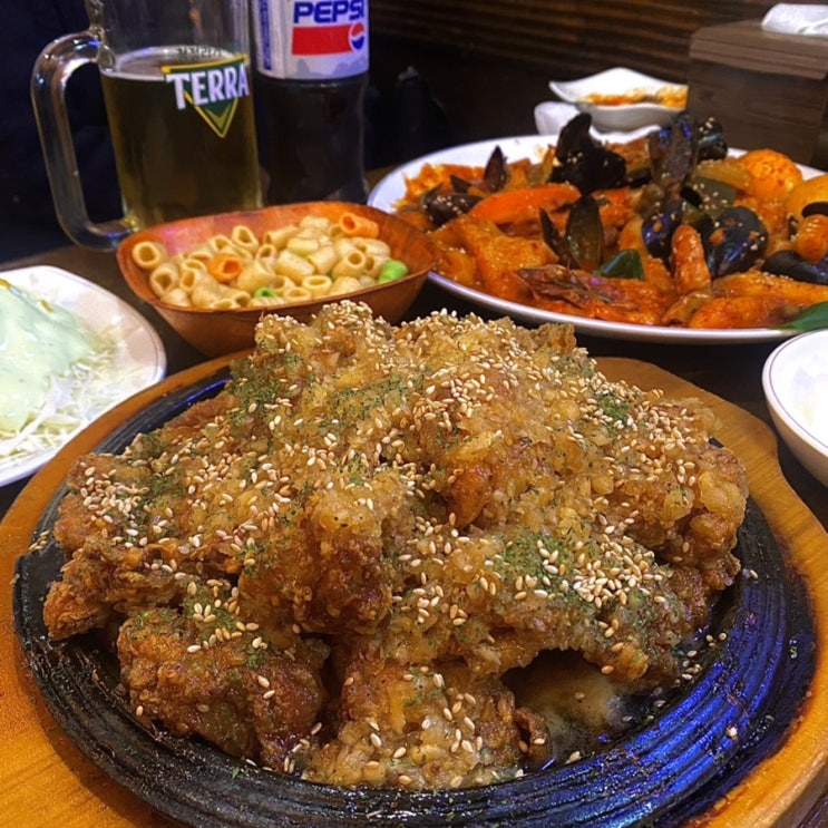  뽀뽀치킨호프_서울역 마늘치킨과 해물떡볶이가 매력적인 호프집 간맥